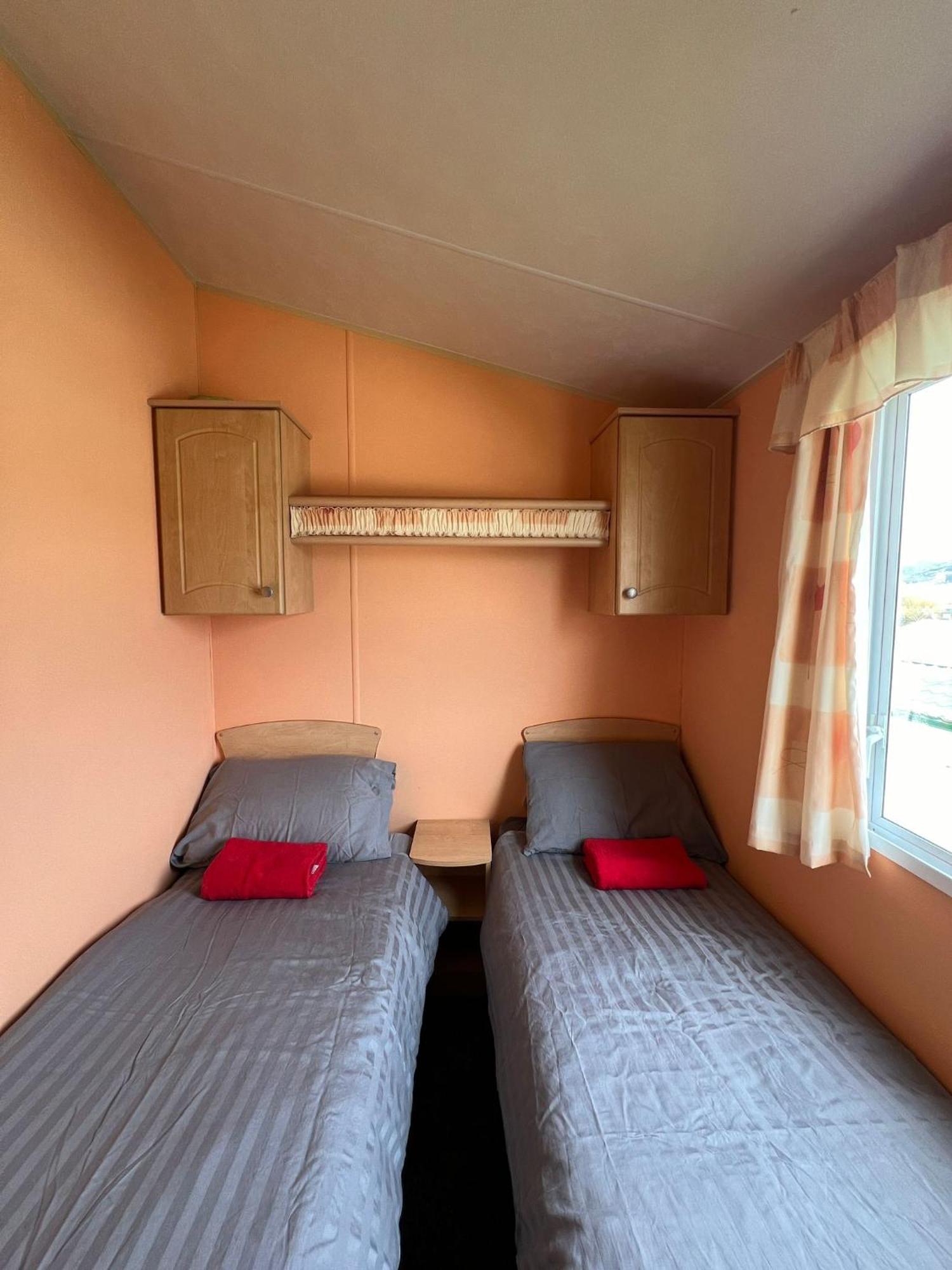 Spacious 2 Bedroomed Mobile Home Аберистуит Экстерьер фото
