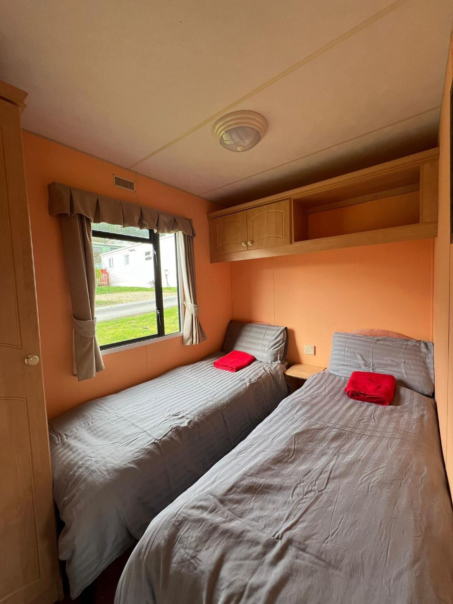 Spacious 2 Bedroomed Mobile Home Аберистуит Экстерьер фото
