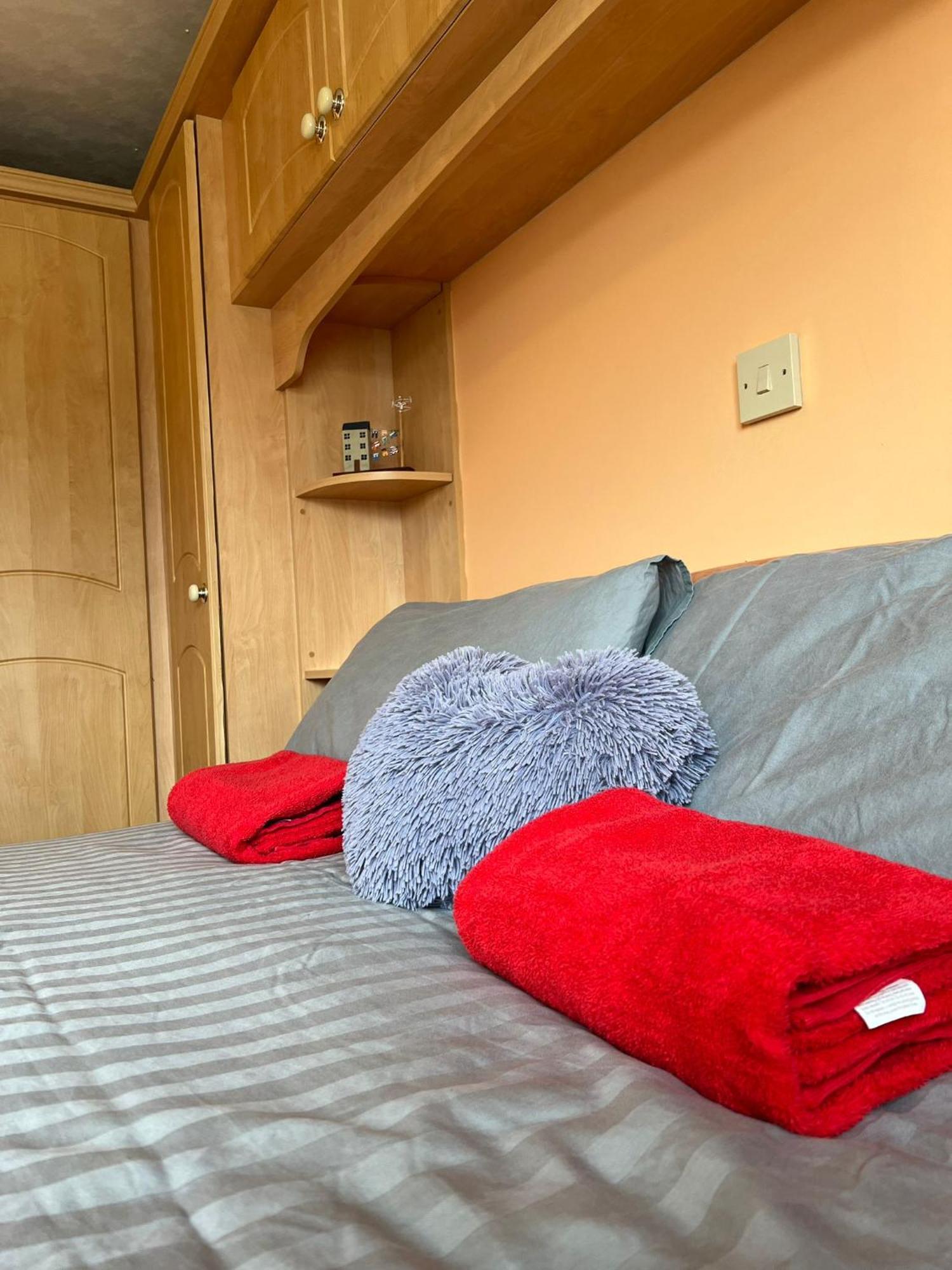 Spacious 2 Bedroomed Mobile Home Аберистуит Экстерьер фото